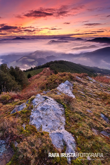 Amanecer desde La Garbea, Bizkaia