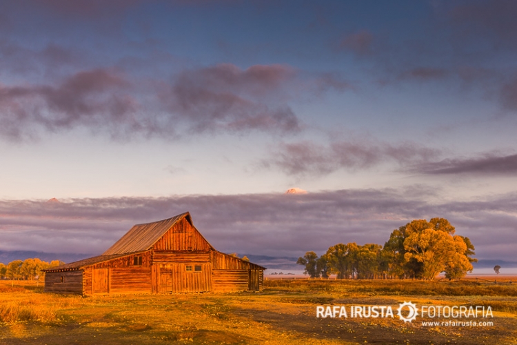 Thomas Alma Moulton barn