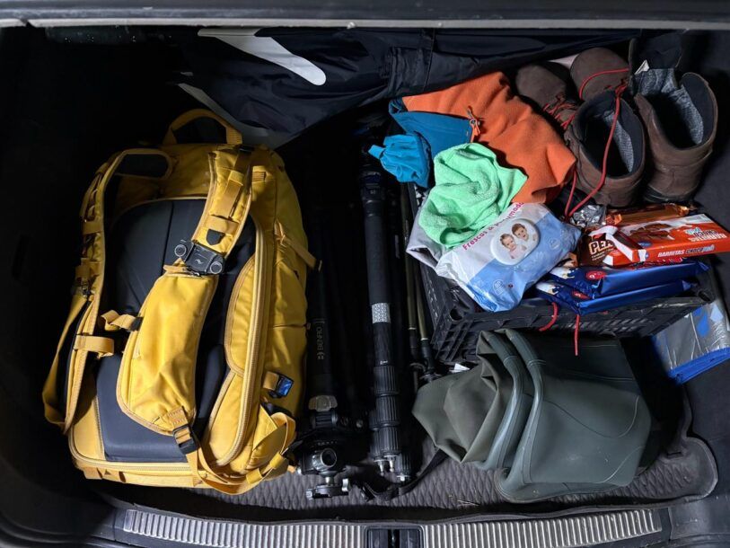 Qué lleva en la mochila Roger Vivé, maletero coche 1