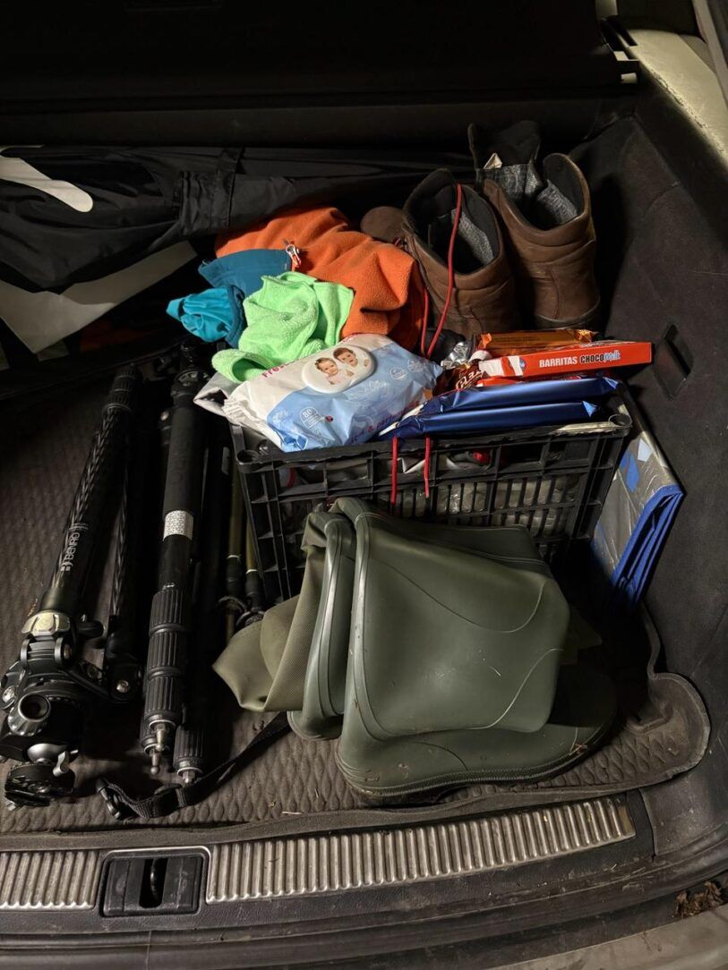 Qué lleva en la mochila Roger Vivé, maletero coche 2